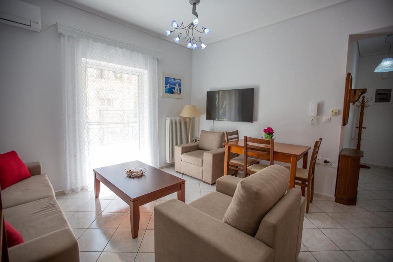 Poly'S Charming Home - City Center & Near The Beach 2Bedroom Apartment Návpaktosz Kültér fotó